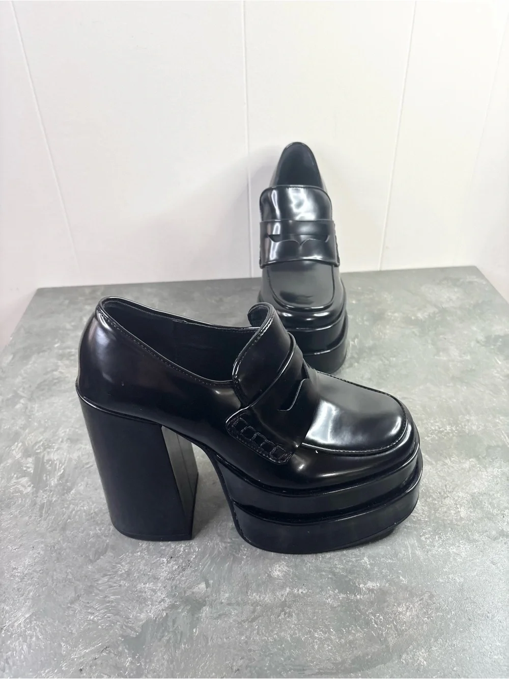 Steve Madden new box